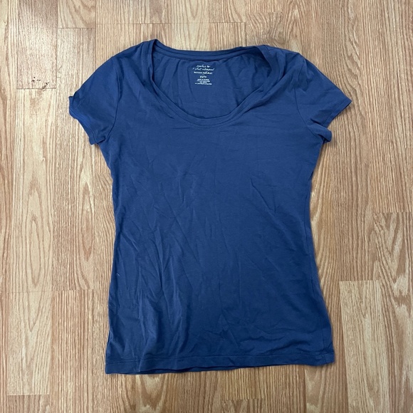 Banana Republic Timeless Tee - Picture 1 of 4